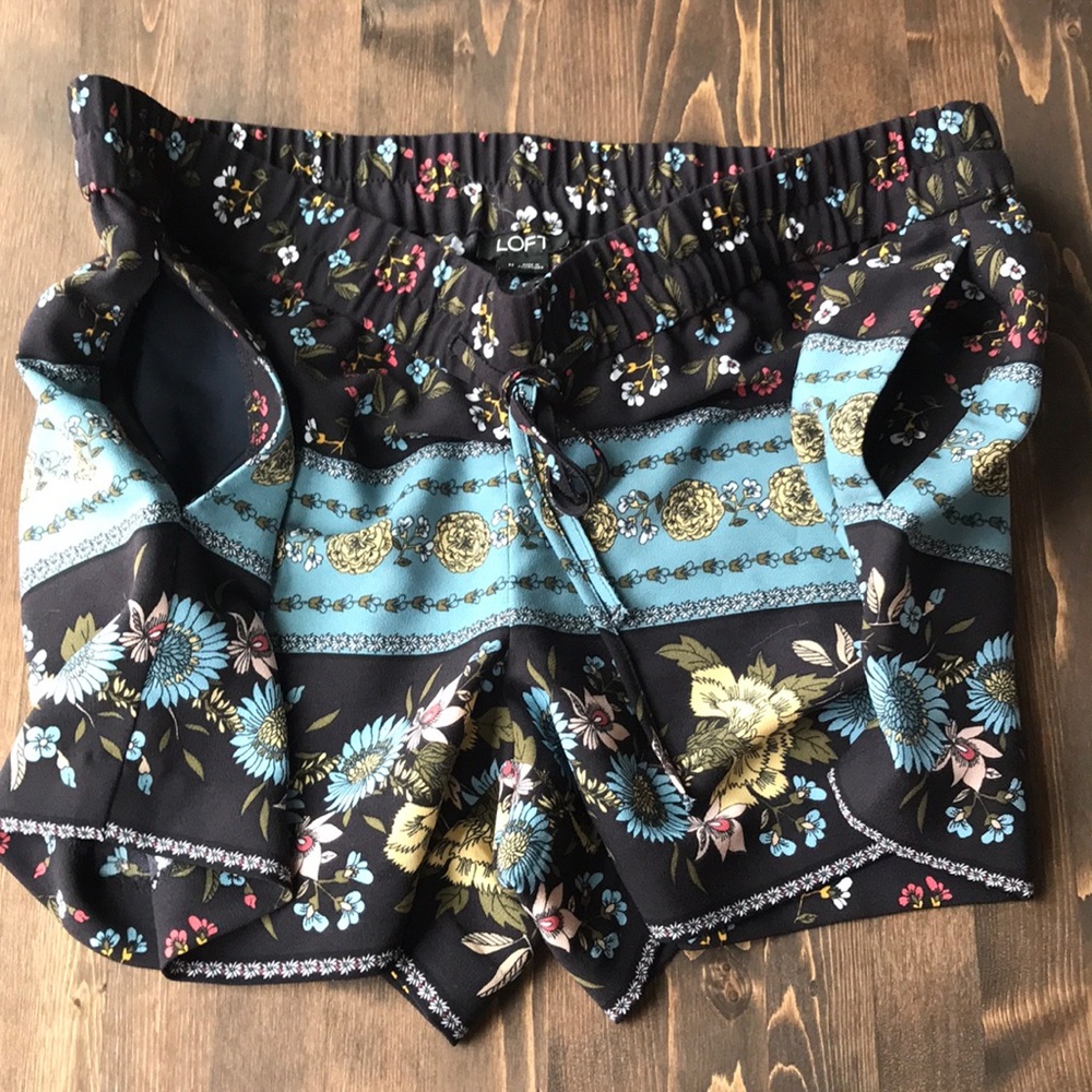 Loft Drawstring Shorts - Picture 4 of 6